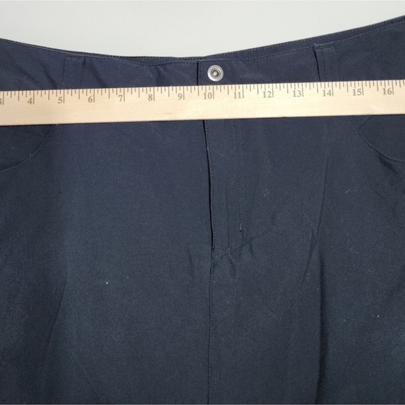Cabela's Women's sz 14 Dark Blue Skirt Skorts Shorts Pockets Active Sporty - Picture 5 of 9